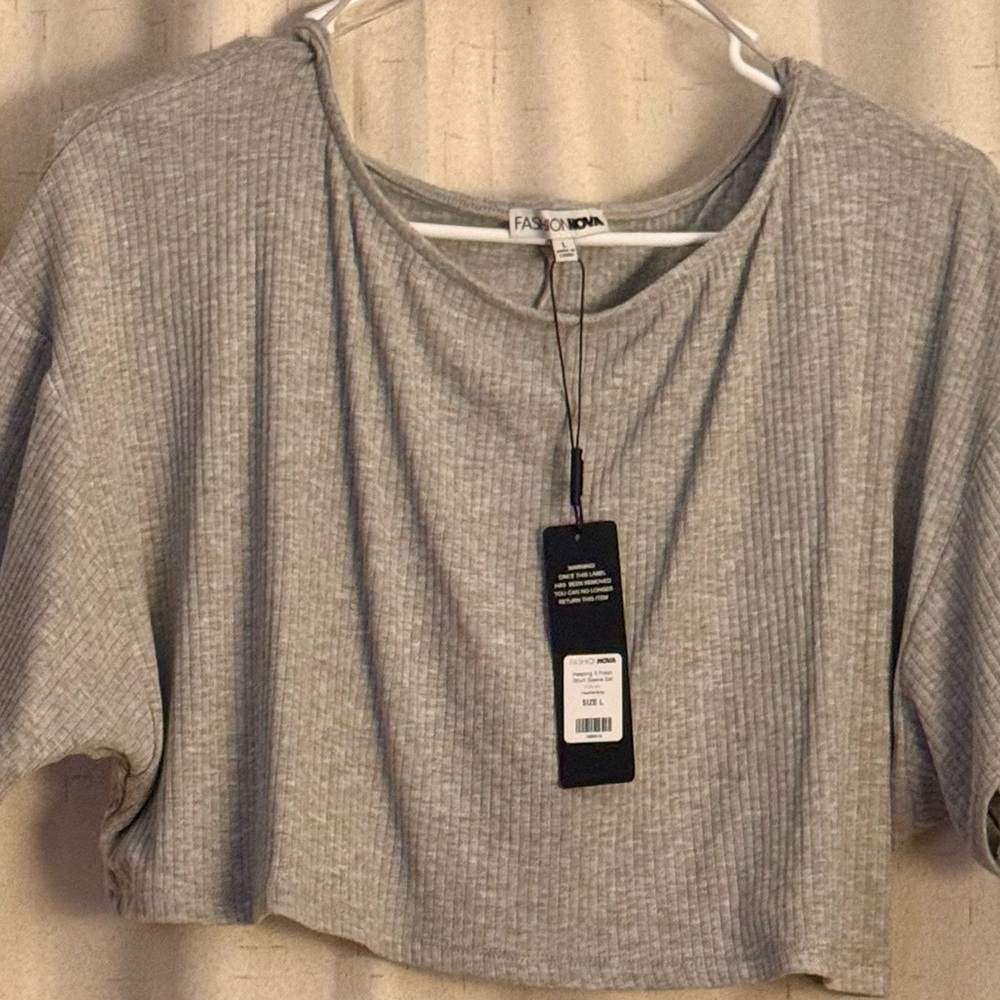 Fashion Nova Light Gray Ribbed Crop Tee